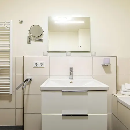 Hafenflair- Mit Balkon & Kamin In Der Hafenresidenz