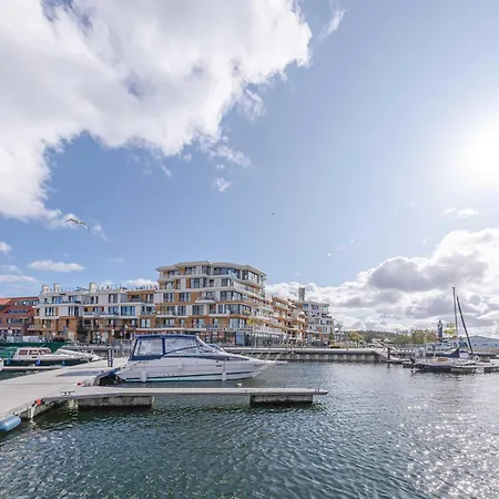 Hafenflair- Mit Balkon & Kamin In Der Hafenresidenz Apartament Waren (Mueritz)