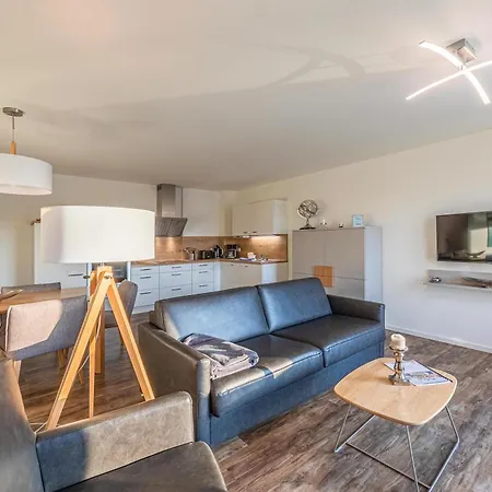 Hafenflair- Mit Balkon & Kamin In Der Hafenresidenz * Waren (Mueritz)